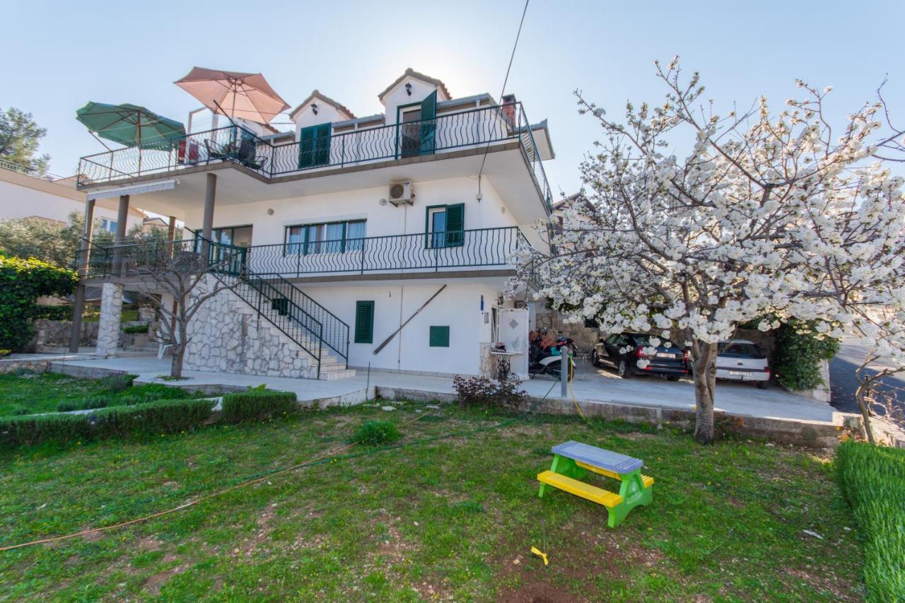 Apartments By The Sea Slatine, Ciovo - 1126 Trogir Zewnętrze zdjęcie